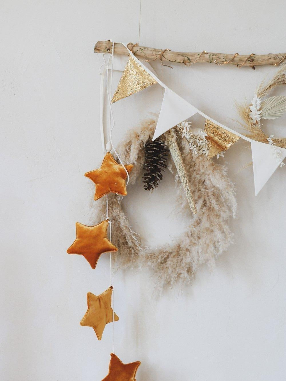 Stars Garland Velvet “Gold Dust” | Nursery & Kids Room Decor - Sumiye Co