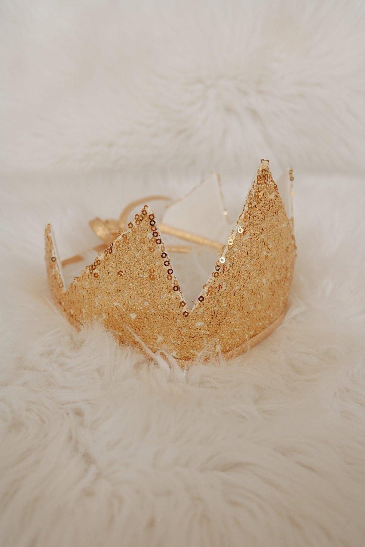 “Gold Sequins” Crown by Moi Mili - Sumiye Co