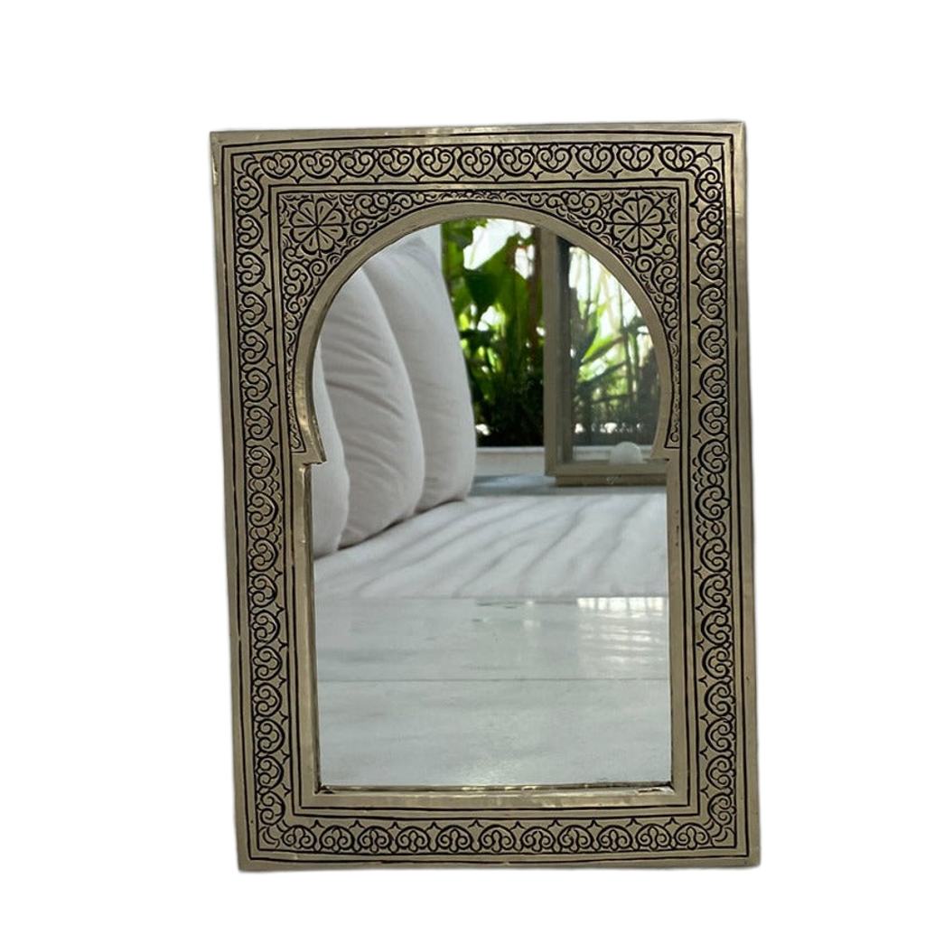 Moroccan Mirrors ( 10.75'' x 7.5'' / 16'' x 10.5'' ) - Sumiye Co