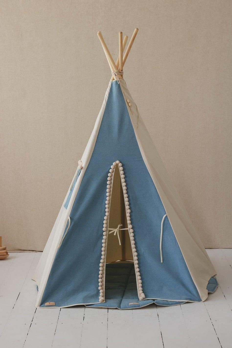 Teepee Tent “Jeans” with Pompoms + Round Mat Set - Sumiye Co