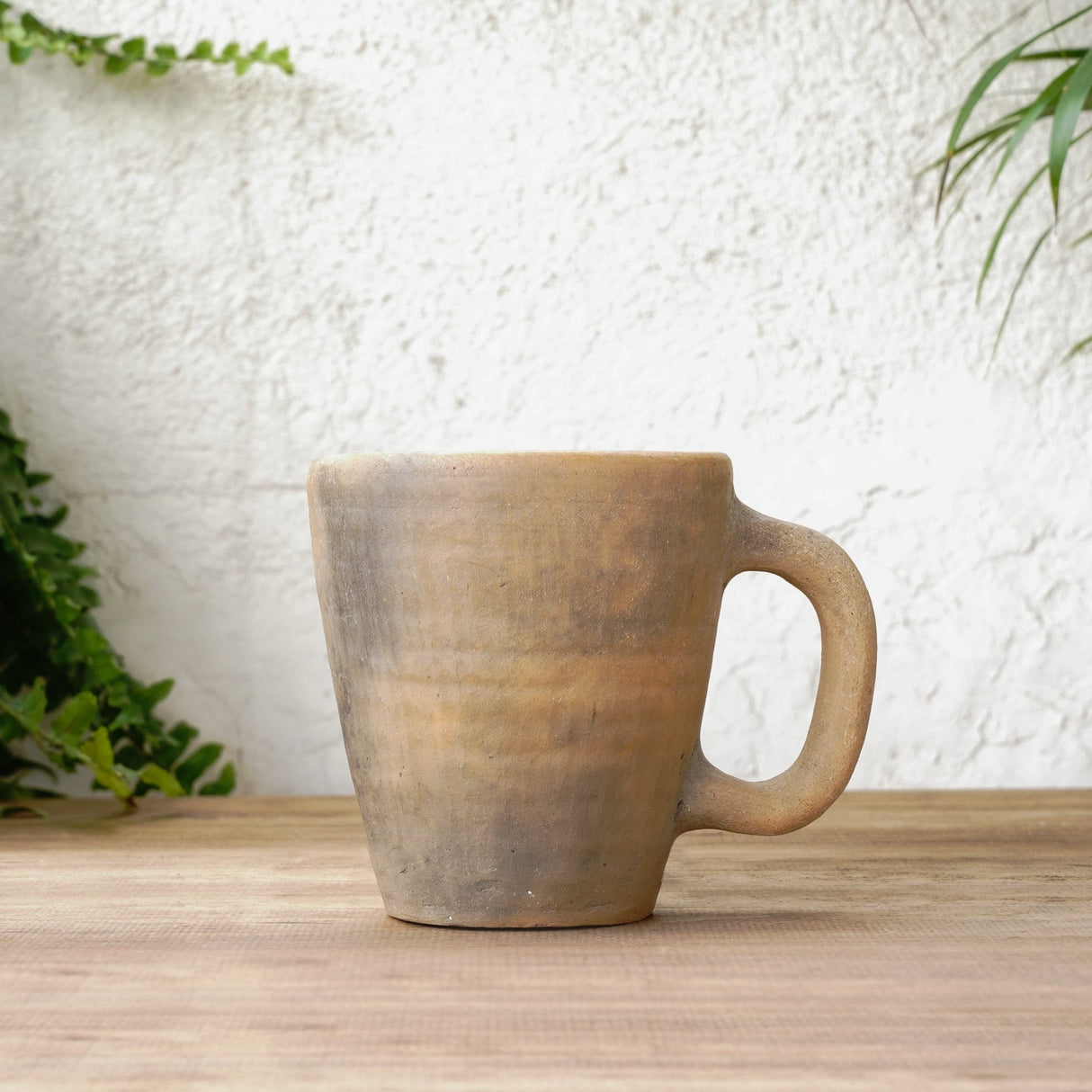 Taza grande de cerámica con motivos de la Tierra - Desert de Wool+Clay