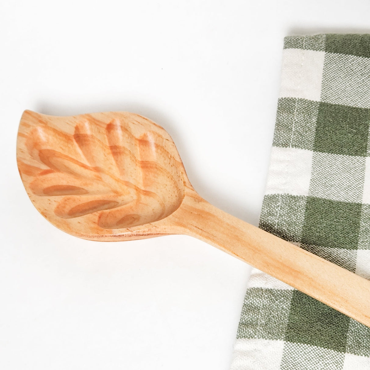 Hand Carved Wood Leaf Spoon - Sumiye Co
