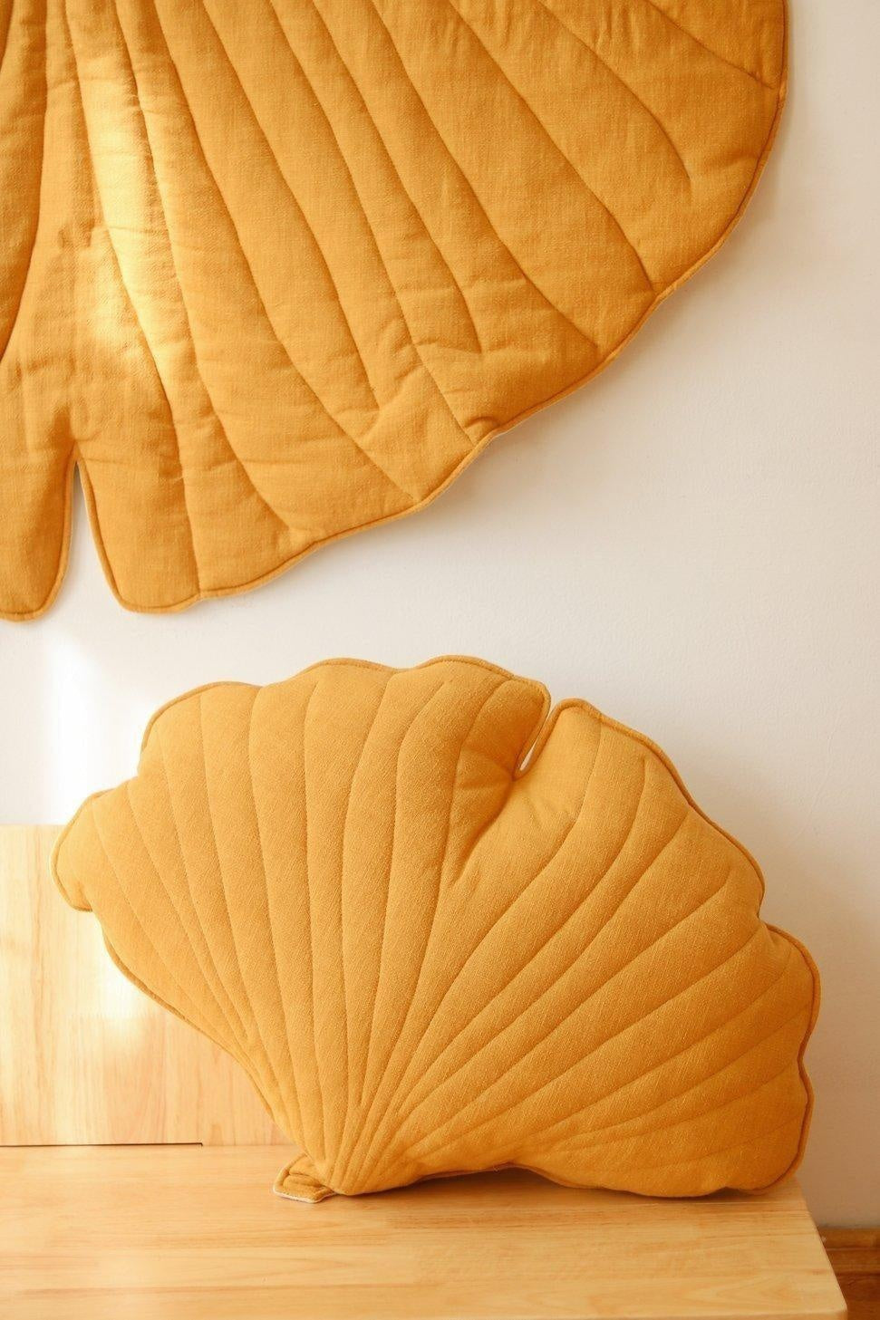 Linen “Mango” Ginkgo Leaf Mat by Moi Mili - Sumiye Co