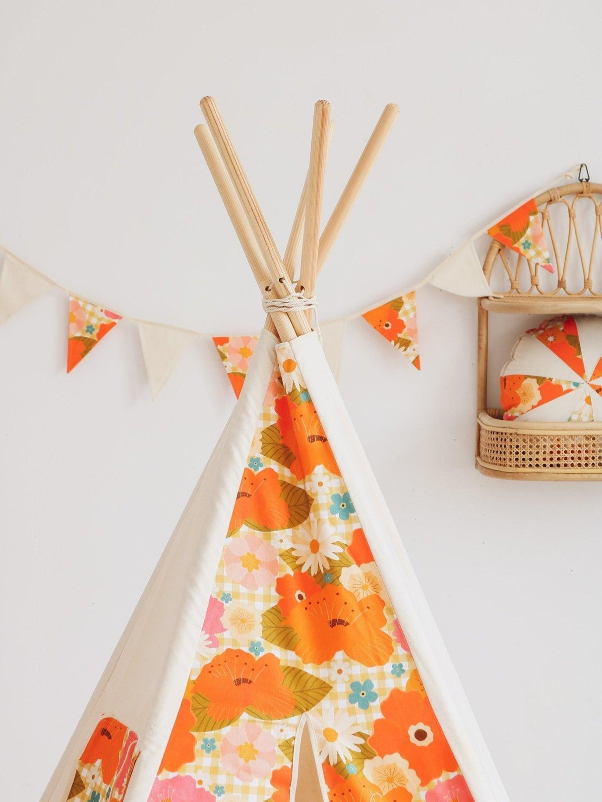 Teepee Tent “Picnic with Flowers” + Mat Set - Sumiye Co