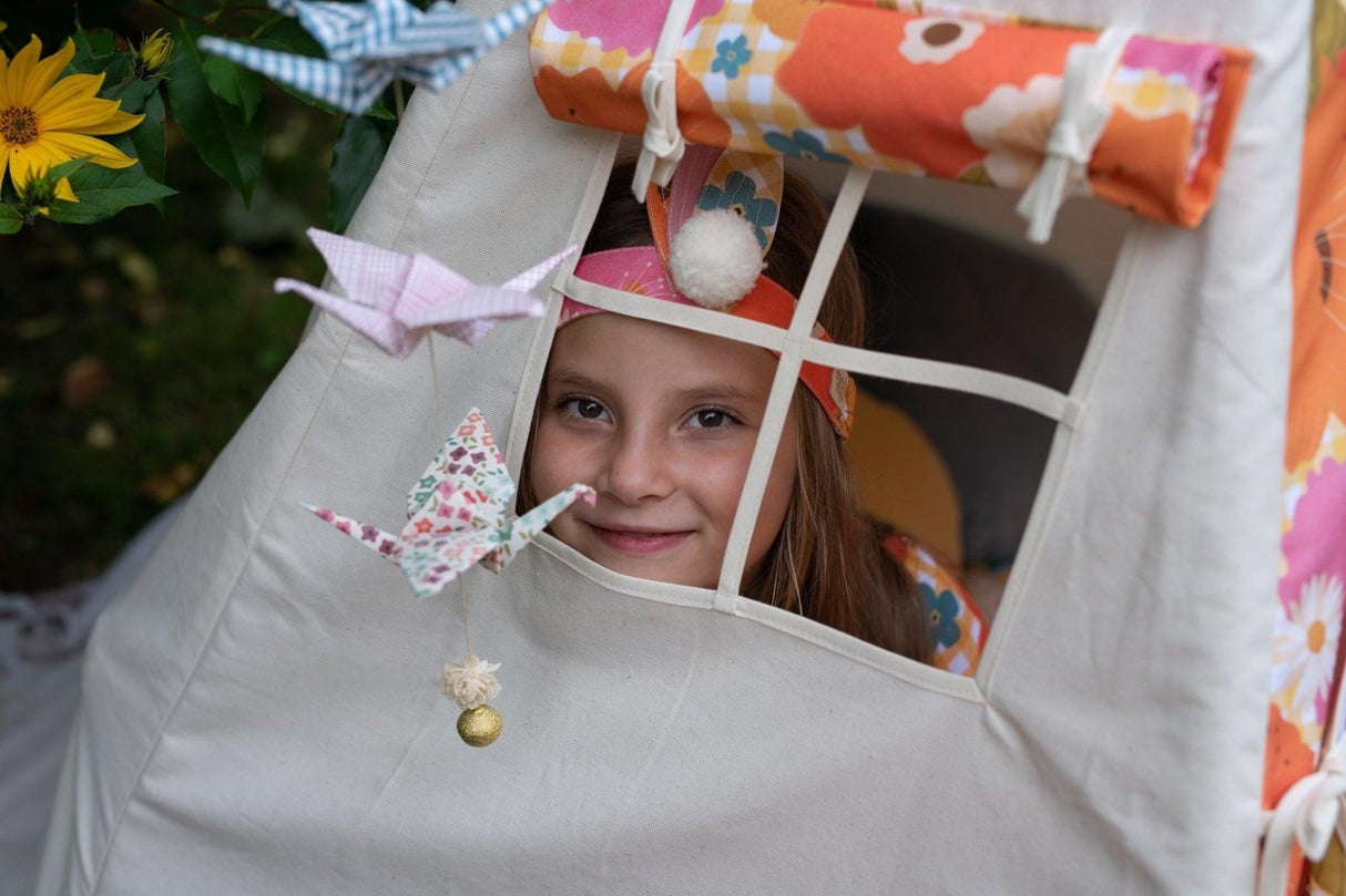 Teepee Tent “Picnic with Flowers” - Sumiye Co