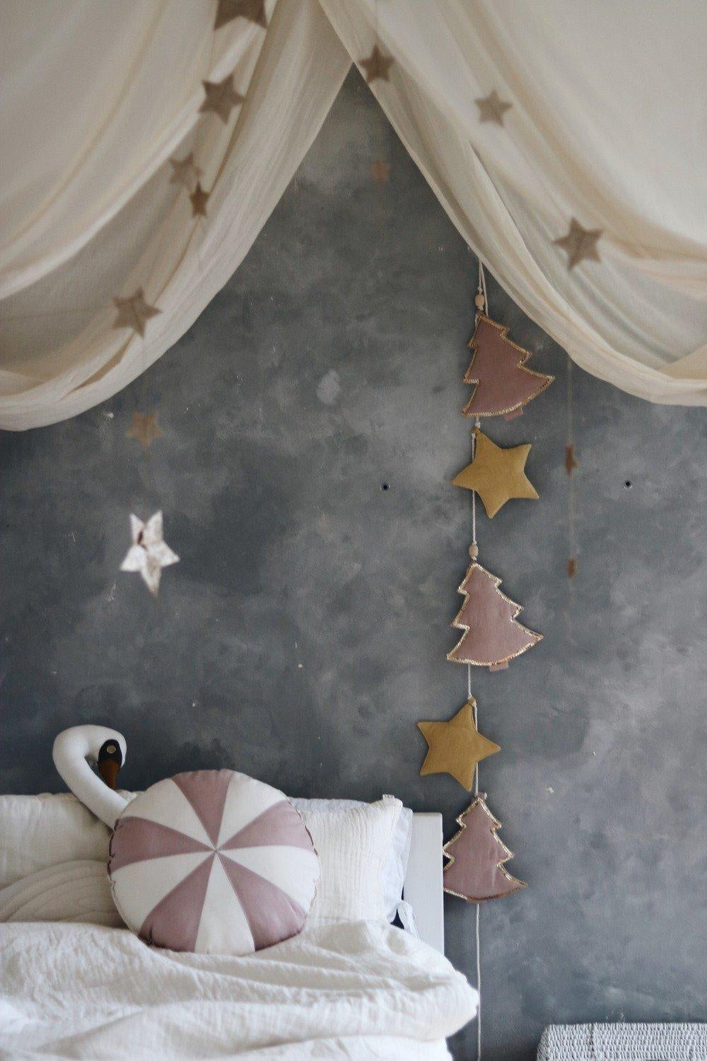 Garland Linen “Pink Christmas Tree” | Nursery & Kids Room Decor