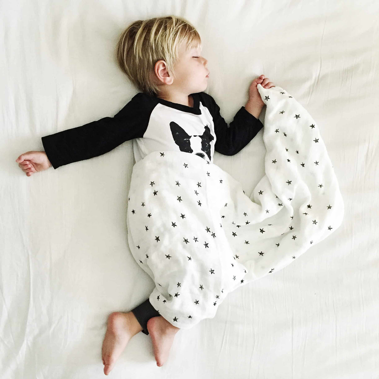 Organic Muslin Swaddle - Stars - Sumiye Co